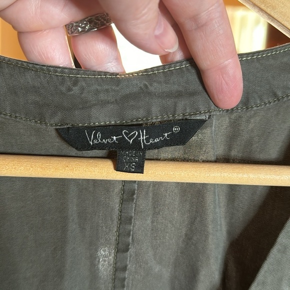 NWOT Velvet Heart Esperanza Olive Green Jumpsuit Size XS - Picture 4 of 8